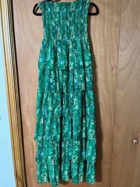 NWOT Emerald Green Tiered Smocked Maxi Dress with Floral Print
